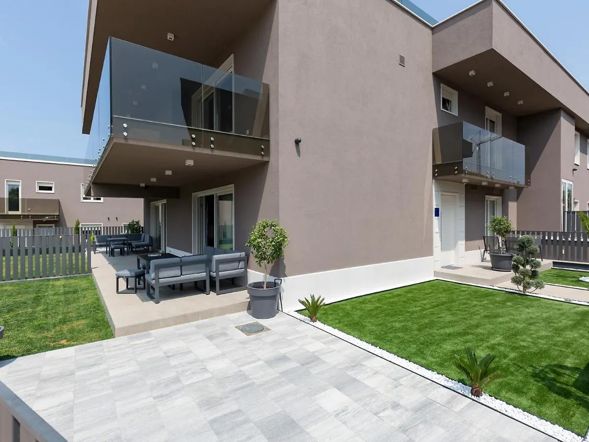 A&A1 A&A2 Apartment Porec